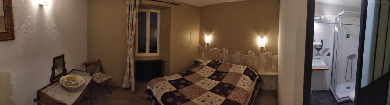 "Le Relais De Modestine" Chambres Et Table D'Hotes Chasserades Exterior photo